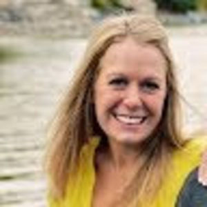 Meet your Posher, Leeann